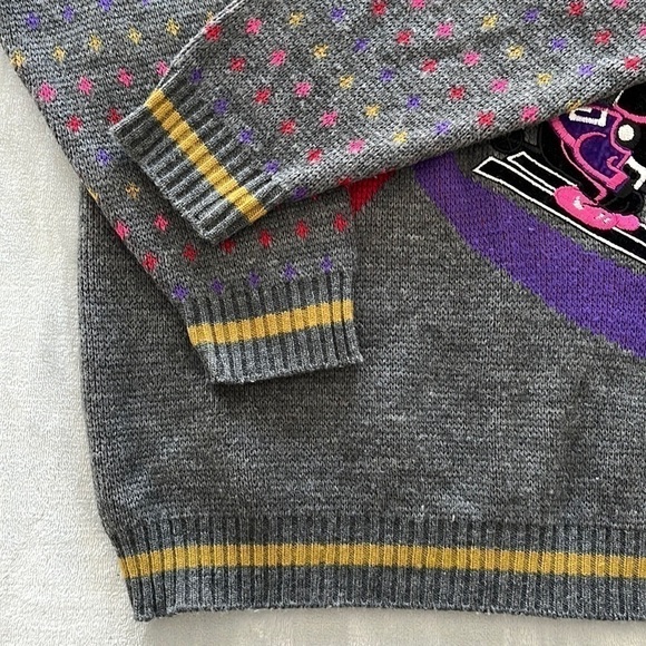 Vintage Mountain Downhill Ski Graphic Sweater Grey Pink Purple - Picture 7 of 15